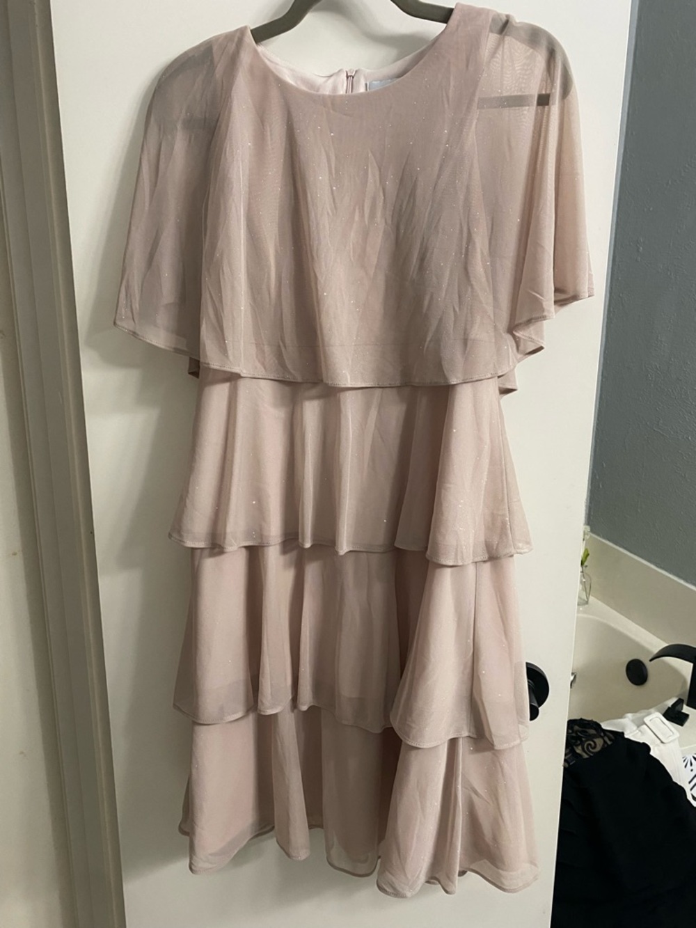 J. Taylor Shimmer Layered Chiffon Midi Dress in Blush Size 6 Cocktail Wedding